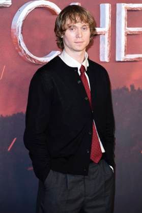Fabian McCallum at the world premiere of season 4 of the Netflix series The Witcher at Curzon Mayfair London, 23 10 2025 Foto:xS.xVasx xFuturexImagex witcher_5021