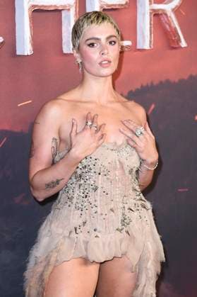 Joelle Rae at the world premiere of season 4 of the Netflix series The Witcher at Curzon Mayfair London, 23 10 2025 Foto:xS.xVasx xFuturexImagex witcher_5033