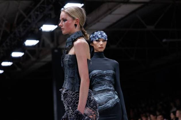 MELBOURNE FASHION WEEK 2025, Models Wearing design by Gracie Macleod during Melbourne Fashion Week at Younghusband, Melbourne, Friday, October 24, 2025. ( NO ARCHIVING MELBOURNE VICTORIA AUSTRALIA  Copyright: xNADIRxKINANIx 20251024149803717692
