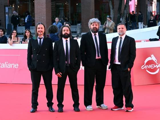 : Rome Cinema Fest 2025, day 10 - red carpet Ellroy vs LA In the photo: Calibro 35: Tommaso Colliva, Massimo Martellotta, Enrico Gabrielli, Roberto Dragonetti  - ZUMAp169 20251024_zea_p169_670 Copyright: xMaurizioxD Avanzox