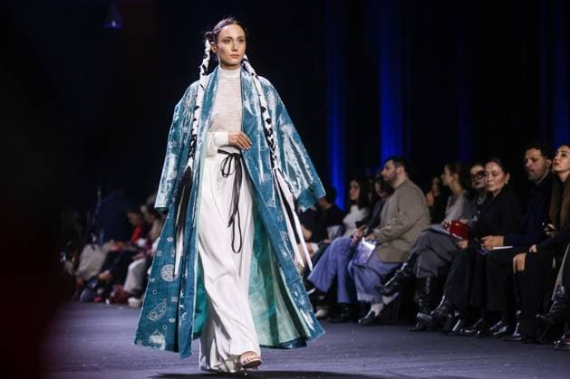 ARMENIA, YEREVAN - OCTOBER 24, 2025: A woman models creations during a runway show for ZhSaken x Akmaral, a Kazakh fashion brand collaboration, as part of Yerevan Fashion Week 2025 at the Meridian Expo and Event Centre. Alexander Patrin TASS  85115954