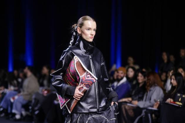 ARMENIA, YEREVAN - OCTOBER 24, 2025: A woman models creations during a runway show for ZhSaken x Akmaral, a Kazakh fashion brand collaboration, as part of Yerevan Fashion Week 2025 at the Meridian Expo and Event Centre. Alexander Patrin TASS  85115957