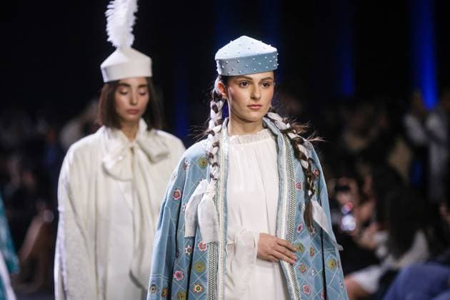 ARMENIA, YEREVAN - OCTOBER 24, 2025: A woman models creations during a runway show for ZhSaken x Akmaral, a Kazakh fashion brand collaboration, as part of Yerevan Fashion Week 2025 at the Meridian Expo and Event Centre. Alexander Patrin TASS  85115975