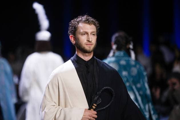 ARMENIA, YEREVAN - OCTOBER 24, 2025: A man models creations during a runway show for ZhSaken x Akmaral, a Kazakh fashion brand collaboration, as part of Yerevan Fashion Week 2025 at the Meridian Expo and Event Centre. Alexander Patrin TASS  85115983
