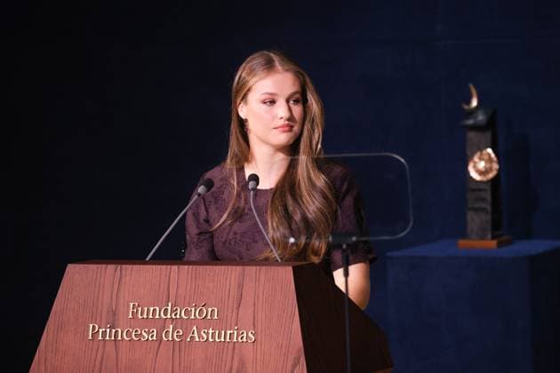 2025 Princess of Asturias Awards Ceremony Princess Leonor during the 2025 Princess of Asturias Awards Ceremony held at the Campoamor Theater, on October 24, 2025, in Oviedo Spain The Princess of Asturias Foundation has designed an extensive program of more than seventy cultural activities for the forty-fifth Princess of Asturias Awards, The program includes concerts, film series, exhibitions, art installations and collective workshops The laureates will be the protagonists of meetings with the public, meetings with experts in their respective fields and activities with students from various schools in Asturias FAMOSOSOS PREMIOS PRINCESA DE ASTURIAS Raú Oviedo Oviedo Spain  Copyright: xRaulxTerrelx 7053463