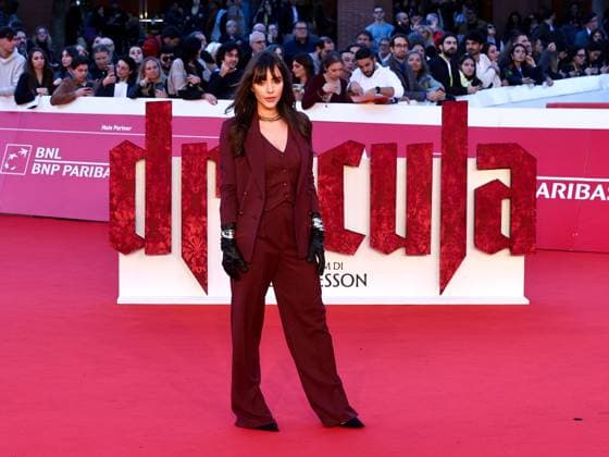 Rome: Rome Cinema Fest 2025, Evening 10 - Red Carpet for the film Dracula. Pictured: Giulia Penna Rome  - ZUMAp169 20251024_zea_p169_1003 Copyright: xMarcoxProvvisionatox