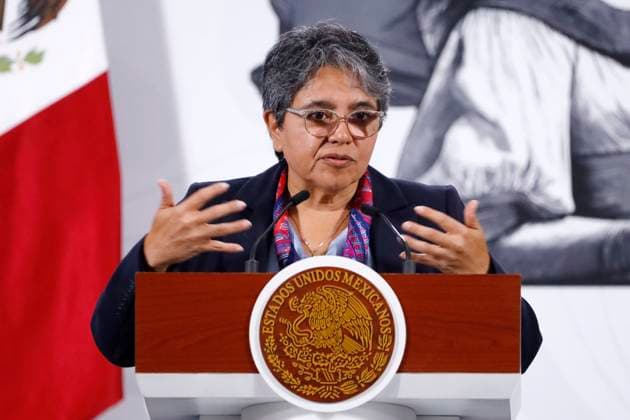Secretary of Anti-Corruption and Good Government Raquel Buenrostro speaks during a briefing about the extinction of the Natural Disaster Fund (Fonden) because the support did not reach the victims due to several acts of corruption. at National Palace. on October 24, 2025 in Mexico City, Mexico. Mexico City Mexico - ZUMAe321 20251024_zia_e321_005 Copyright: xLuisxBarronx