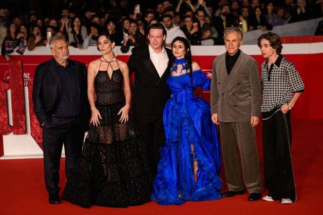 The 20th Rome Film Festival Luc Besson, Matilda De Angelis, Caleb Landry Jones, Zoe Bleu Sidel, Christoph Waltz, and Raphael Luce attend the DRACULA (DRACULA - L AMORE PERDUTO) red carpet during the 20th Rome Film Festival at Auditorium Parco Della Musica in Rome, Italy, on October 24, 2025. Rome Italy Italy  Copyright: xDomenicoxCippitellix originalFilename: cippitelli-draculad251024_npPap.jpg