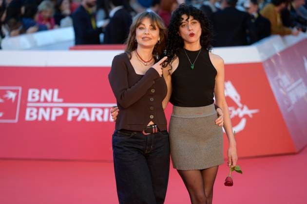 Belen red carpet in Rome - 24 Oct 2025 Dolores Fonzi (l) and Camila Plaate (r) attend the red carpet of Belen during the Rome Film Fest 2025.at Auditorium Parco della Musica. Rome Italy Copyright: xMarioxCartellix xSOPAxImagesx _DSC1135