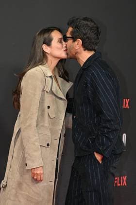 Elyas M Barek and his wife Jessica M Barek at the Babo Die Haftbefehl Story Netflix documentary premiere on 24 10 2025 at the Astor Film Lounge in Berlin Babo Netflix Premiere in Berlin