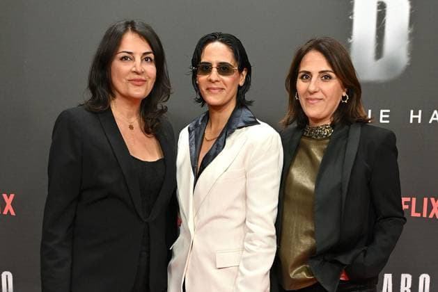 Duezen Tekkal, Tuelin Tekkal and Tuna Tekkal at the Babo Die Haftbefehl Story Netflix documentary premiere on 24 10 2025 at the Astor Film Lounge in Berlin Babo Netflix Premiere in Berlin