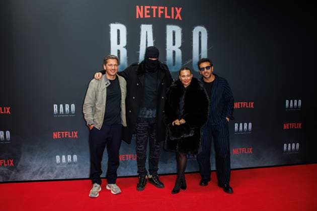 Premiere BABO Die Haftbefehl Story Paco Luca Nitsche, Haftbefehl Aykut Anhan , Nina Anhan and Elyas M Barek at the premiere of the Netflix documentary BABO Die Haftbefehl Story at the Astor Film Lounge on 22 10 2025 in Berlin Copyright: xEventpressxKochanx
