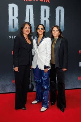 Premiere BABO The Arrest Warrant Story Düzen Tekkal, Tülin Tekkal and Tugba Tekkal at the premiere of the Netflix documentary BABO The Arrest Warrant Story at the Astor Film Lounge on 22 10 2025 in Berlin Copyright: xEventpressxKochanx