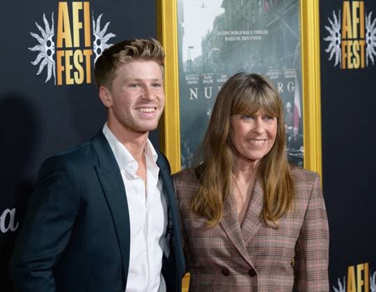 Nuremberg Premiere - Los Angeles, USA LOS ANGELES, USA. October 24, 2025: Robert Irwin & Terri Irwin at the AFI FEST premiere for Nuremberg at the TCL Chinese Theatre. Los Angeles CA USA  Copyright: xPaulxSmith Featureflashx