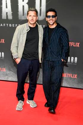 abb Haftbefehl Pacco Luca Nitsche and Elyas M Barek as guests on the red carpet of the special screening event of the Netflix documentary highlight Babo The Haftbefehl Story at the Astor Film Lounge on 24 10 2025in Berlin Berlin Germany