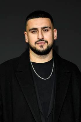 abb Haftbefehl Deniz Ercan as a guest on the red carpet of the special screening event of the Netflix documentary highlight Babo The Haftbefehl Story at the Astor Film Lounge on 24 10 2025in Berlin Berlin Germany