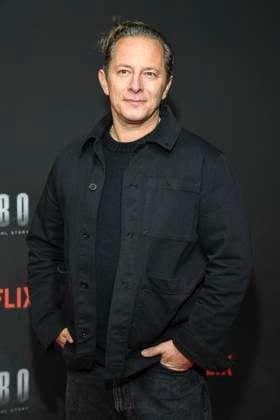 abb Haftbefehl Trystan Pütter Puetter as a guest on the red carpet of the special screening event of the Netflix documentary highlight Babo The Haftbefehl Story at the Astor Film Lounge on 24 10 2025in Berlin Berlin Germany