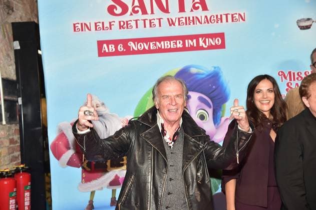 MISSION SANTA, an elf saves Christmas Wolfgang Fierek, Bettina Zimmermann Arrival, red carpet for the premiere of the animated film for children MISSION SANTA, an elf saves Christmas in Berlin on 25 10 2025 Photopress Mueller