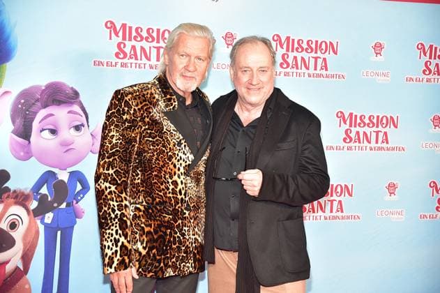 MISSION SANTA, an elf saves Christmas Jonny logan,Singer, Harold Faltermeyer, Producer, Musician Arrival, red carpet for the premiere of the animated film for children MISSION SANTA, an elf saves Christmas in Berlin on 25 10 2025 Photopress Mueller