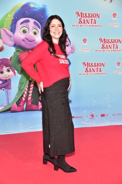 MISSION SANTA, an elf saves Christmas malwanne, alias Vanessa Braunisch Arrival, red carpet for the premiere of the animated film for children MISSION SANTA, an elf saves Christmas in Berlin on 25 10 2025 Photopress Mueller