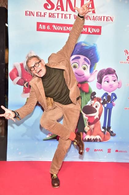 MISSION SANTA, an ELf saves Christmas Götz Otto Ankuft, red carpet for the premiere of the animated film for children MISSION SANTA, an ELf saves Christmas in Berlin on 25 10 2025 Photopress Mueller