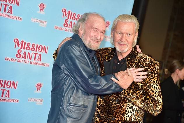 MISSION SANTA, an elf saves Christmas Michael Mendl, Jonny Logan Arrival, red carpet for the premiere of the animated film for children MISSION SANTA, an elf saves Christmas in Berlin on 25 10 2025 Photopress Mueller