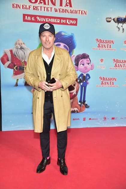 MISSION SANTA, an elf saves Christmas Bruno Eyron Arrival, red carpet for the premiere of the animated film for children MISSION SANTA, an elf saves Christmas in Berlin on 25 10 2025 Photopress Mueller