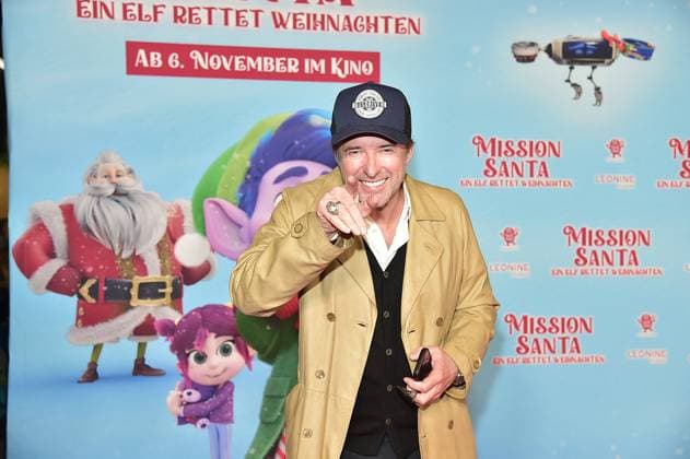 MISSION SANTA, an elf saves Christmas Bruno Eyron Arrival, red carpet for the premiere of the animated film for children MISSION SANTA, an elf saves Christmas in Berlin on 25 10 2025 Photopress Mueller