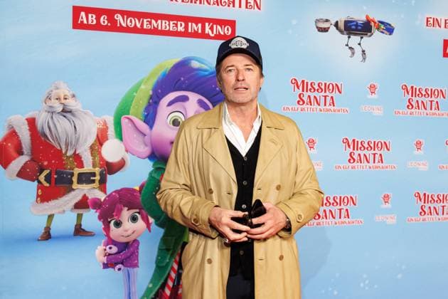 Mission Santa An Elf Saves Christmas Bruno Eyron at the premiere Mission Santa An Elf Saves Christmas at the cinema in the Kulturbrauerei on 25 10 2025 in Berlin Copyright: xEventpressxKochanx
