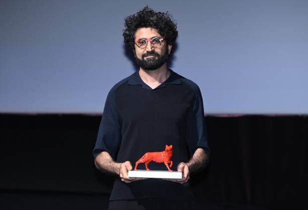 October 25, 2025, Rome, ITALY: Iranian film director Alireza Khatami poses after winning the best screenplay award for the movie The things you kill at the award ceremony of the 20th annual Rome International Film Fest in Rome, Italy, 25 October 2025. The Festa del Cinema di Roma runs from 15 to 26 October 2025. ANSA ETTORE FERRARI Rome ITALY  - ZUMAa110 20251025_zaf_a110_056 Copyright: xEttorexFerrarix