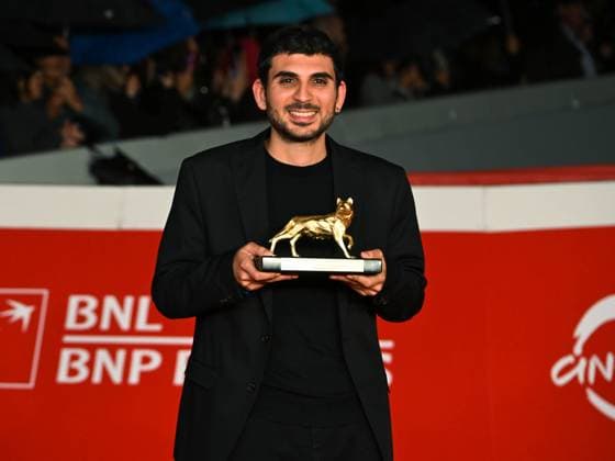 Entertainment Bilder des Tages Roma Cinema Fest 2025, evening 11 - Winners Red Carpet. Pictured is Alberto Palmiero with the award.  Copyright: xMaurizioxD Avanzox xipa-agency.netx xDxAvanzo Provvisionatox IPA_Agency_IPA67068100