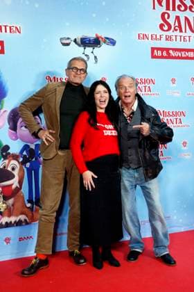 Mission Santa Ein Elf rettet Weihnachten , Premiere at Kino in der Kulturbrauerei, Berlin, 25 10 2025 Götz Otto, Malwanne and Michael Mendl at a special screening of MISSION SANTA EIN ELF RETTET WEIHNACHTEN at the Kulturbrauerei in Berlin on 25 10 2025 Berlin Kino in der Kulturbrauerei Copyright: xAnitaxBuggex
