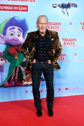 Mission Santa An Elf Saves Christmas , Premiere at Kino in der Kulturbrauerei, Berlin, 25 10 2025 Johnny Logan at a special screening of MISSION SANTA EIN ELF RETTET WEIHNACHTEN at the Kulturbrauerei in Berlin on 25 10 2025 Berlin Kino in der Kulturbrauerei Copyright: xAnitaxBuggex