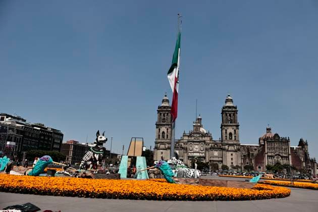 October 25, 2025, Mexico, Cdmx, Mexico: In honor of the Day of the Dead celebrations throughout Mexico, the city government opened the doors to thousands of visitors to appreciate the 2025 Day of the Dead Monumental Offering in the Plaza de la Constitucio³n. This installation of alebrijes and cartoneroÂa (paper carvings) was subject to voting; various projects competed, but the winning artists, who were in charge of the installation and assembly, were the ZION ART STUDIO COLLECTIVE. They created a representation of the pilgrimage of the inhabitants of the mythical Aztlan to Mexico Cityâ€Tenochtitlan. The pieces stand out for their size and for depicting the jaguar, the axolotl, the Xoloitzcuintle dog, the Red Queen, among other en - ZUMAp204 20251025_zip_p204_001 Copyright: xJosuexPerezx