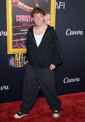 Christy Premiere - Los Angeles, USA LOS ANGELES, USA. October 25, 2025: Ethan Cutkosky at the AFI FEST premiere for Christy at the TCL Chinese Theatre. Los Angeles CA USA  Copyright: xPaulxSmith Featureflashx