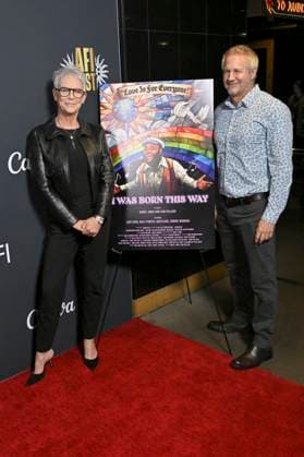 Jamie Lee Curtis and Daniel Junge at the premiere of the documentary I Was Born This Way at the 39 AFI Fest 2025 at the TCL Chinese 6 Theater Los Angeles, 26 10 2025 Foto:xD.xStarbuckx xFuturexImagex curtis_5006