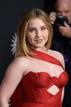 Song Sung Blue Premiere - Los Angeles, USA LOS ANGELES, USA. October 26, 2025: Ella Anderson at the AFI FEST premiere for Song Sung Blue at the TCL Chinese Theatre. Los Angeles CA USA  Copyright: xPaulxSmith Featureflashx