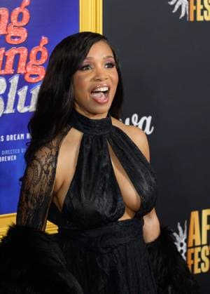 AFI Fest 2025 special screening of Song Sung Blue LOS ANGELES, USA October 26, 2025 Elise Neal at the AFI FEST premiere for Song Sung Blue at the TCL Chinese Theatre Picture Paul Smith Featureflash 450065 2025 10 26 CA Los Angeles  Copyright: xPaulxSmithx xFeaturesxFlashx xStarfacex STAR_450065_063