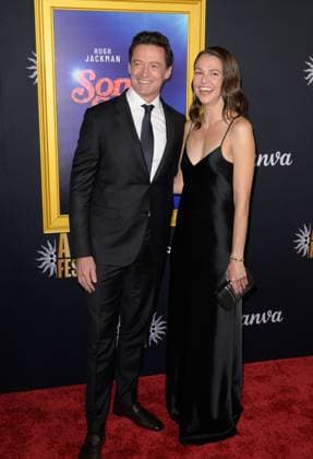 AFI Fest 2025 special screening of Song Sung Blue LOS ANGELES, USA October 26, 2025 Hugh Jackman Sutton Foster at the AFI FEST premiere for Song Sung Blue at the TCL Chinese Theatre Picture Paul Smith Featureflash 450065 2025 10 26 CA Los Angeles  Copyright: xPaulxSmithx xFeaturesxFlashx xStarfacex STAR_450065_107