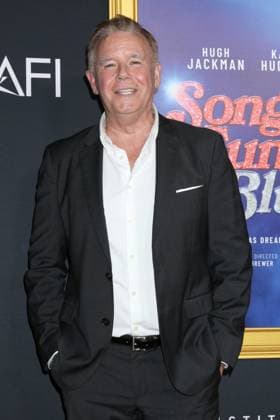USA - 2025 AFI FEST - Song Sung Blue Premiere - Los Angeles LOS ANGELES - OCT 26: Brad Garrett at the 2025 AFI FEST - Song Sung Blue Premiere at the TCL Chinese Theater IMAX on October 26, 2025 in Los Angeles, CA Los Angeles CA USA  Copyright: xKathyxHutchinsx xHutchinsxPhotox