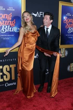 USA - 2025 AFI FEST - Song Sung Blue Premiere - Los Angeles LOS ANGELES - OCT 26: Kate Hudson, Hugh Jackman at the 2025 AFI FEST - Song Sung Blue Premiere at the TCL Chinese Theater IMAX on October 26, 2025 in Los Angeles, CA Los Angeles CA USA  Copyright: xKathyxHutchinsx xHutchinsxPhotox