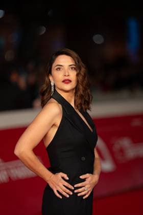 Vita Da Carlo Stagione Finale - Red Carpet - The 20th Rome Film Festival Claudia Potenza attends the Vita Da Carlo Stagione Finale red carpet during the 20th Rome Film Festival at Auditorium Parco Della Musica in Rome, Italy, on October 26, 2025. Rome Italy  Copyright: xLucaxCarlinox originalFilename: carlino-notitle251026_npvcJ.jpg