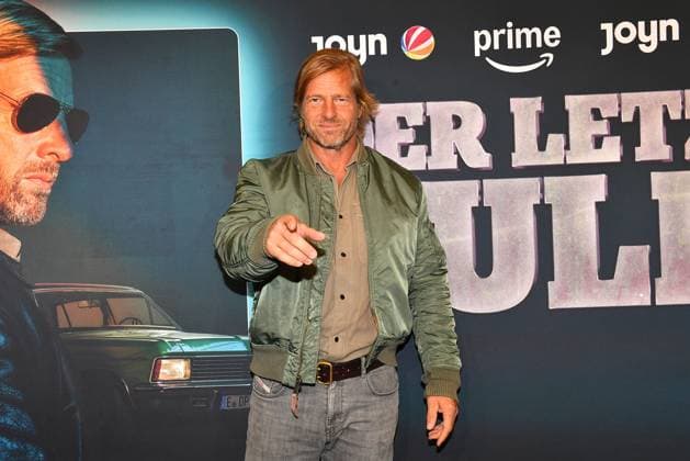 Henning Baum at the premiere of season 6 of Der letzte Bulle on 27 10 2025 at the Gloria Palast in Munich After the last episode in 2014, the series will be continued from 31 10 2025 with new episodes on Amazon Prime and from 24 11 2025 on Sat 1 Joyn Premiere in Munich Der letzte Bulle Amazon Prime SAT 1 returns to the series stage