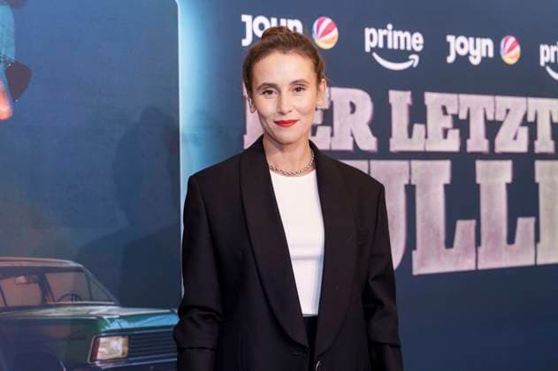 Peri Baumeister at the premiere of the Prime Video SAT 1 series Der letze Bulle at the Gloria Palast Munich, 27 10 2025 Foto:xN.xKolinzx xFuturexImagex bulle_5037