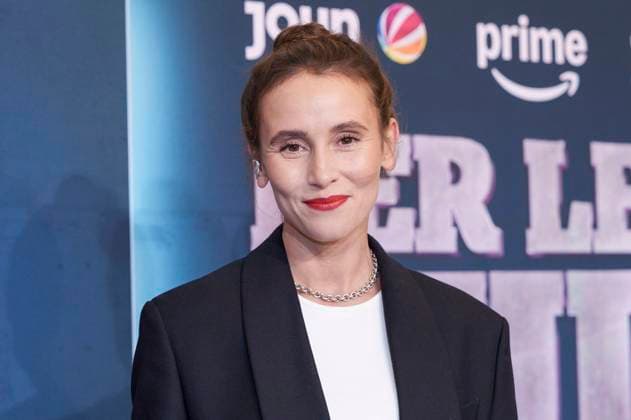 Peri Baumeister at the premiere of the Prime Video SAT 1 series Der letze Bulle at the Gloria Palast Munich, 27 10 2025 Foto:xN.xKolinzx xFuturexImagex bulle_5039