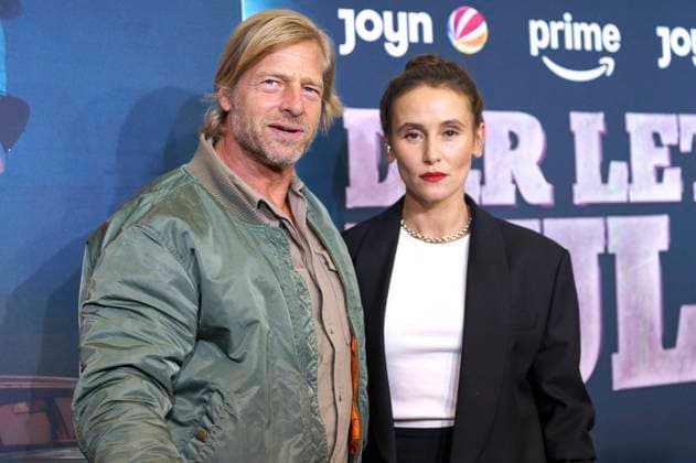 Henning Baum and Peri Baumeister at the premiere of the Prime Video SAT 1 series Der letze Bulle at Gloria Palast Munich, 27 10 2025 Foto:xN.xKolinzx xFuturexImagex bulle_5055