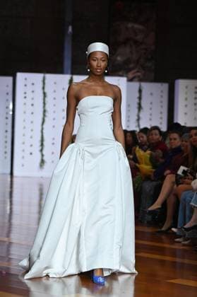 Atelier Couture bridal Madrid Fashion Week in Madrid, Spain - 28 Oct 2025 A model showcases creations by Candelas Y Felipa during the Atelier Couture bridal catwalk within Madrid Fashion Week, at Fabrica de Tapices in Madrid. Madrid Spain Copyright: xAtilanoxGarciax xSOPAxImagesx FOTO53375