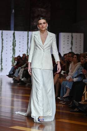 October 28, 2025, Madrid, Spain: A model showcases creations by Candelas Y Felipa during the Atelier Couture bridal catwalk within Madrid Fashion Week, at Fabrica de Tapices in Madrid. Madrid Spain - ZUMAs197 20251028_aaa_s197_121 Copyright: xAtilanoxGarciax