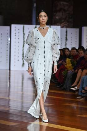 October 28, 2025, Madrid, Spain: A model showcases creations by Laura Lomas during the Atelier Couture bridal catwalk within Madrid Fashion Week, at Fabrica de Tapices in Madrid. Madrid Spain - ZUMAs197 20251028_aaa_s197_209 Copyright: xAtilanoxGarciax