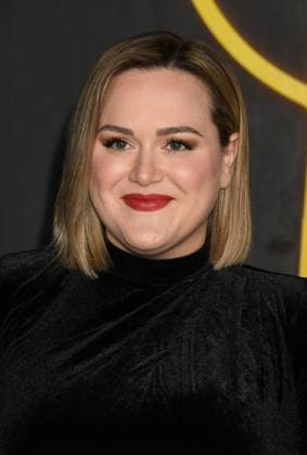 LOS ANGELES, CA - OCTOBER 28: Lauren Holt at the Los Angeles premiere of HBO Original s I Love LA at Paramount Theatre on October 28, 2025 in Los Angeles, California. Copyright: xJeffreyxMayerx